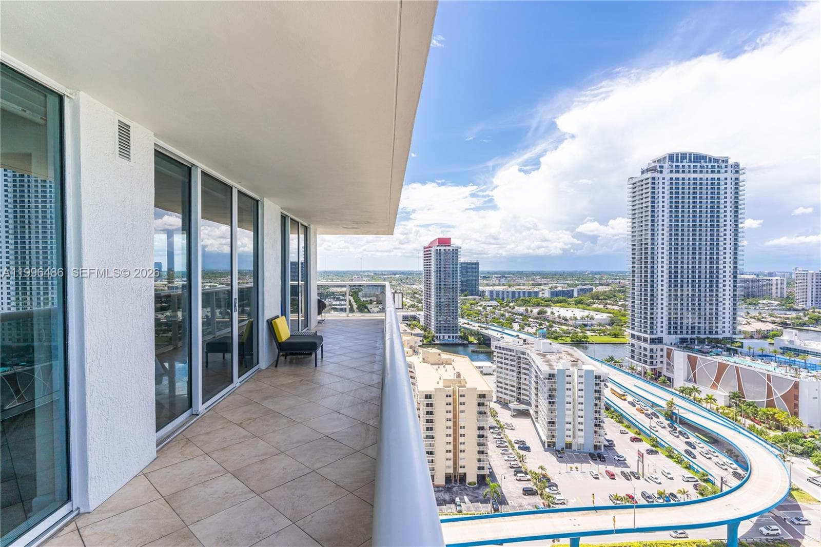1830 S Ocean Dr 2608 photo 3