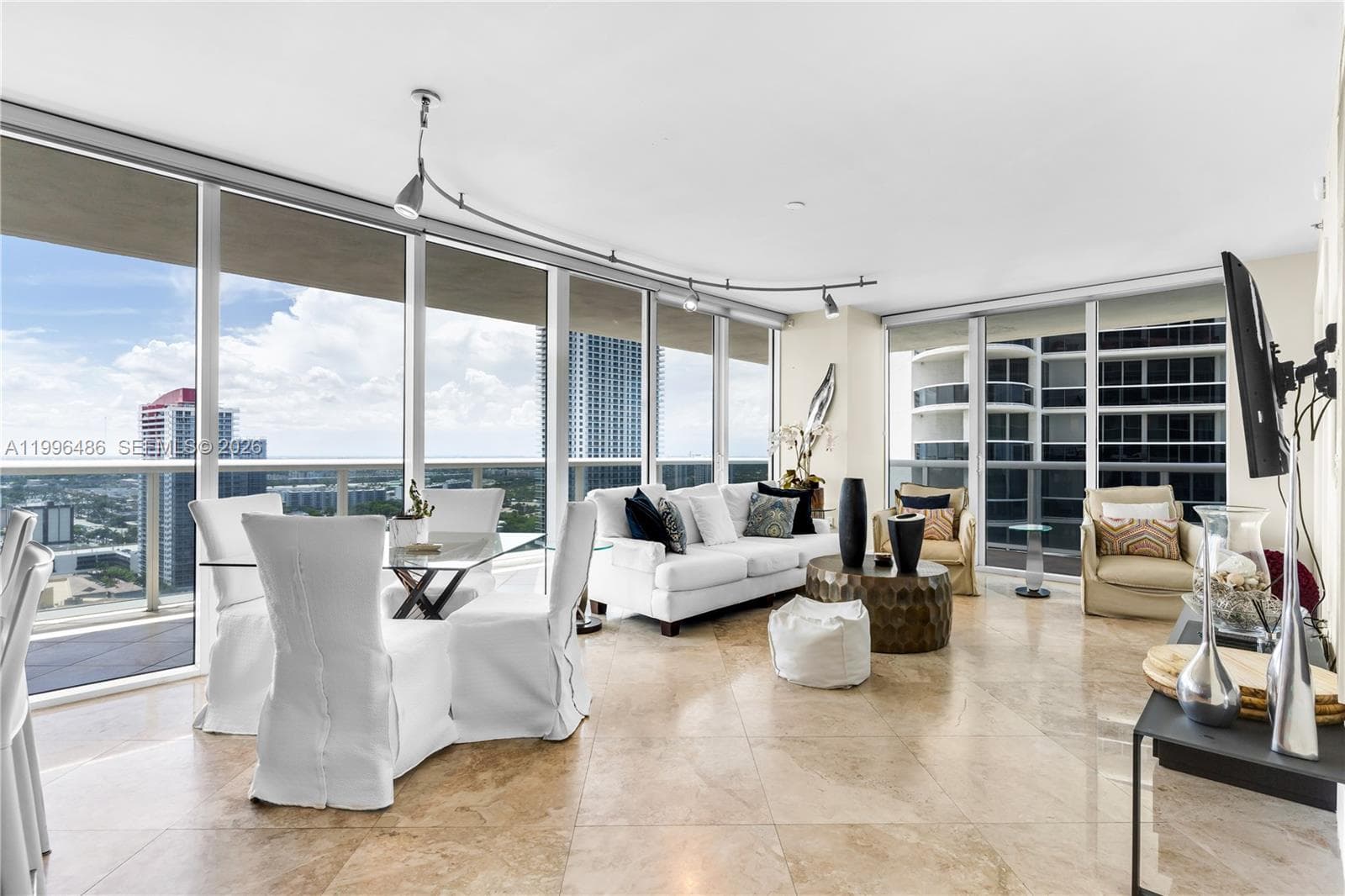 1830 Ocean Dr 2608 photo 14