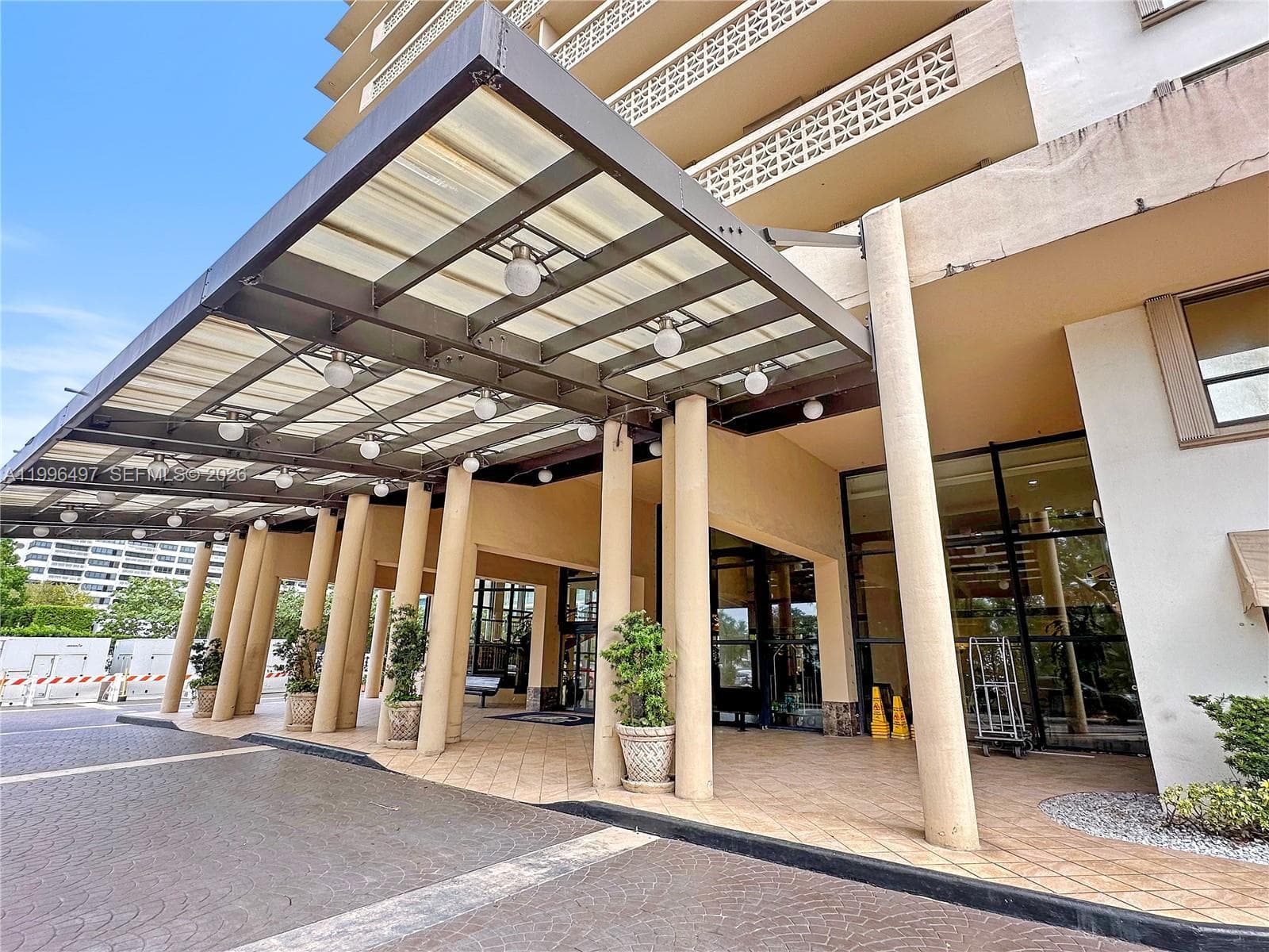 10185 Collins Ave 1206 photo 22