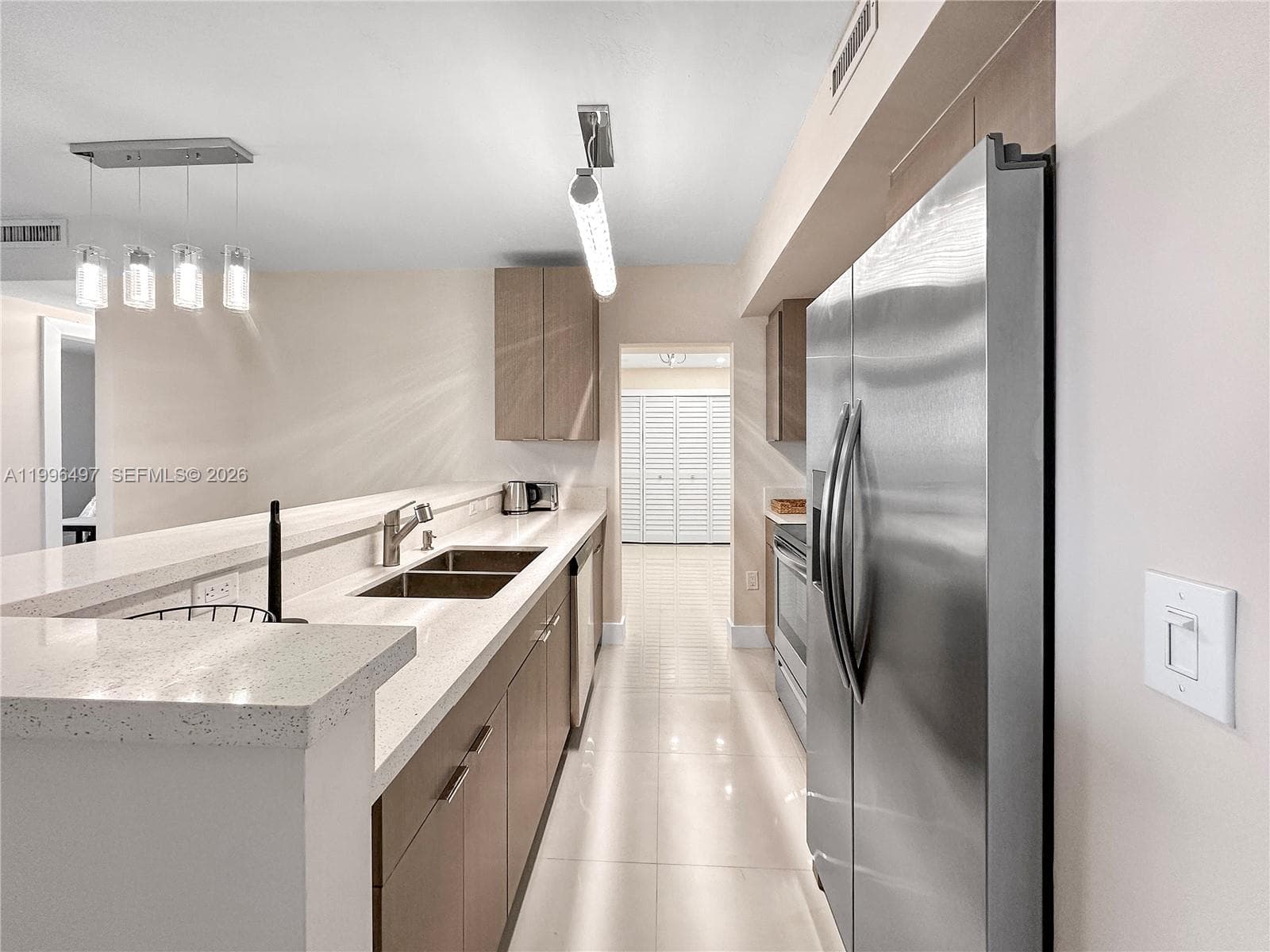 10185 Collins Ave 1206 photo 7