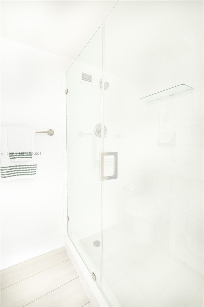 5161 Collins Ave 1102 photo 16