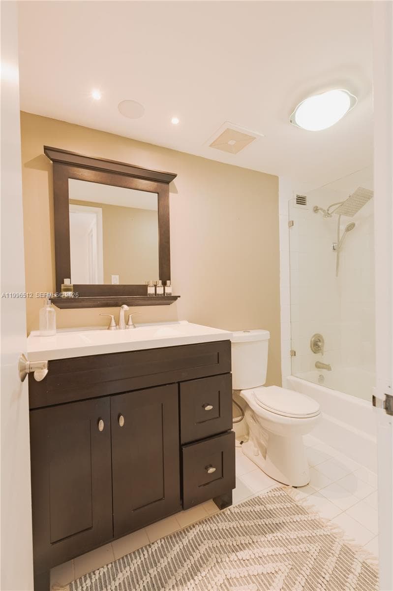 5161 Collins Ave 1102 photo 12