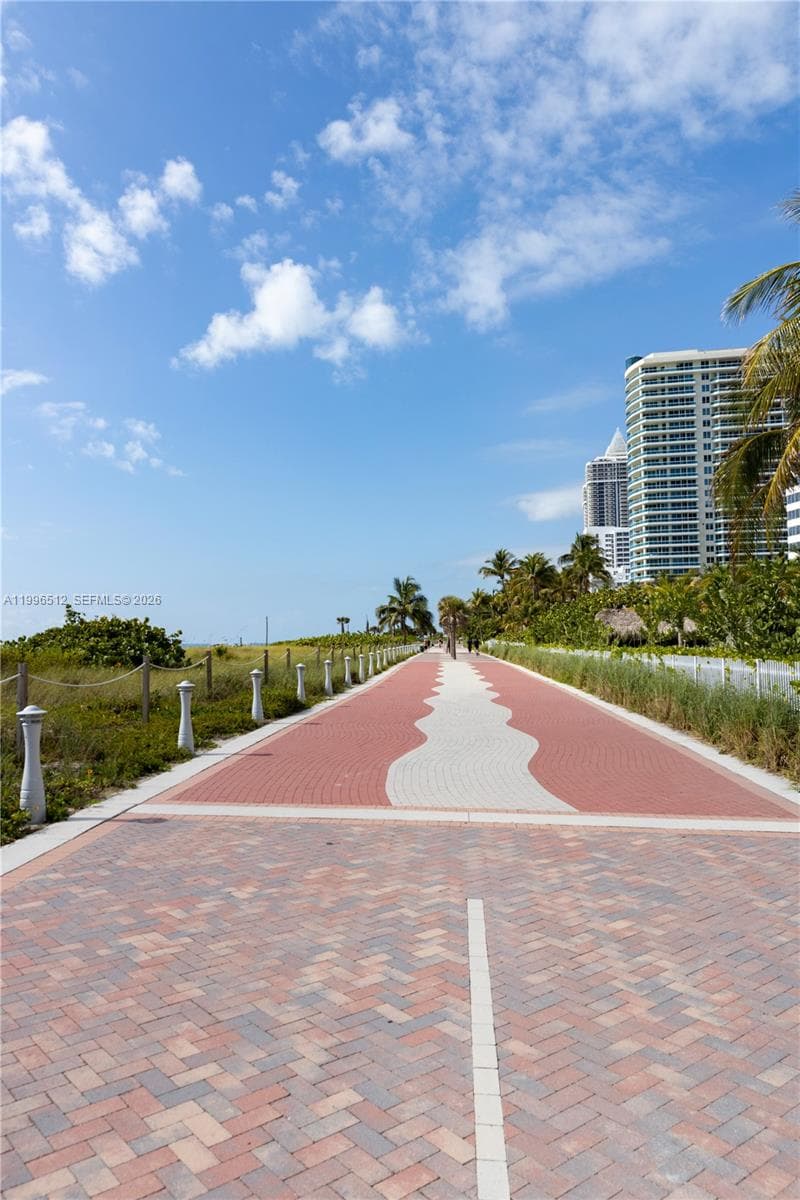 5161 Collins Ave 1102 photo 22