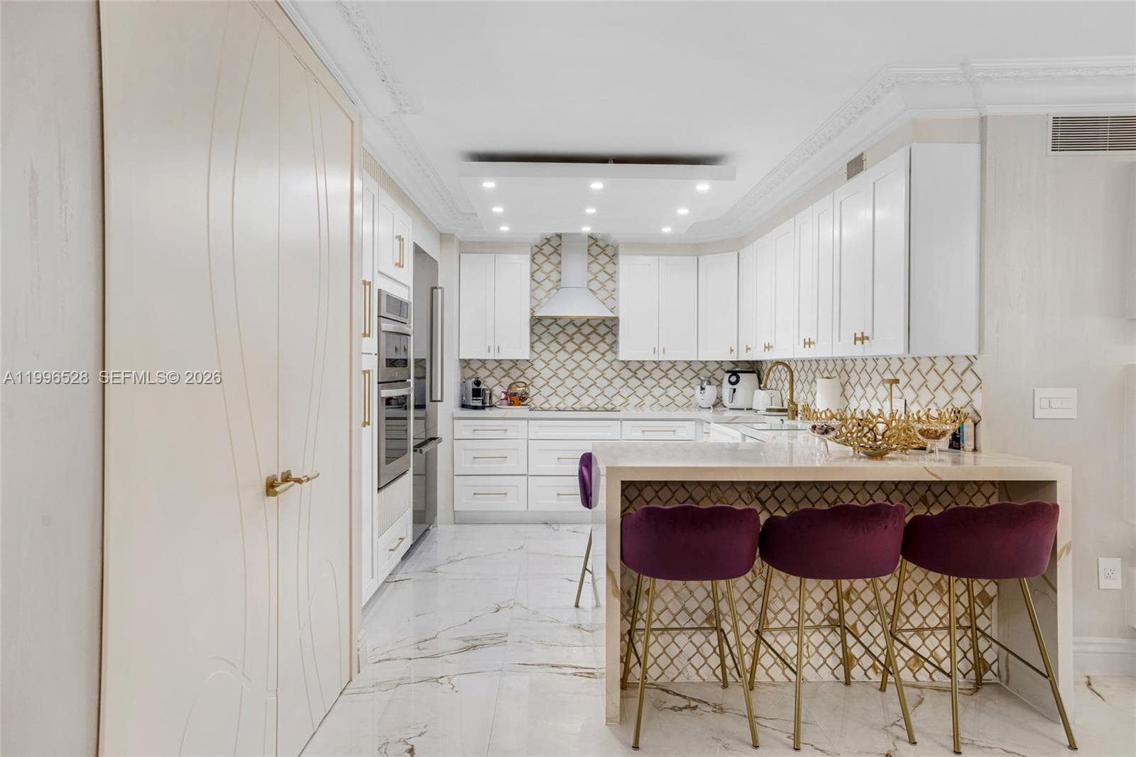 9801 Collins Ave 19T photo 12