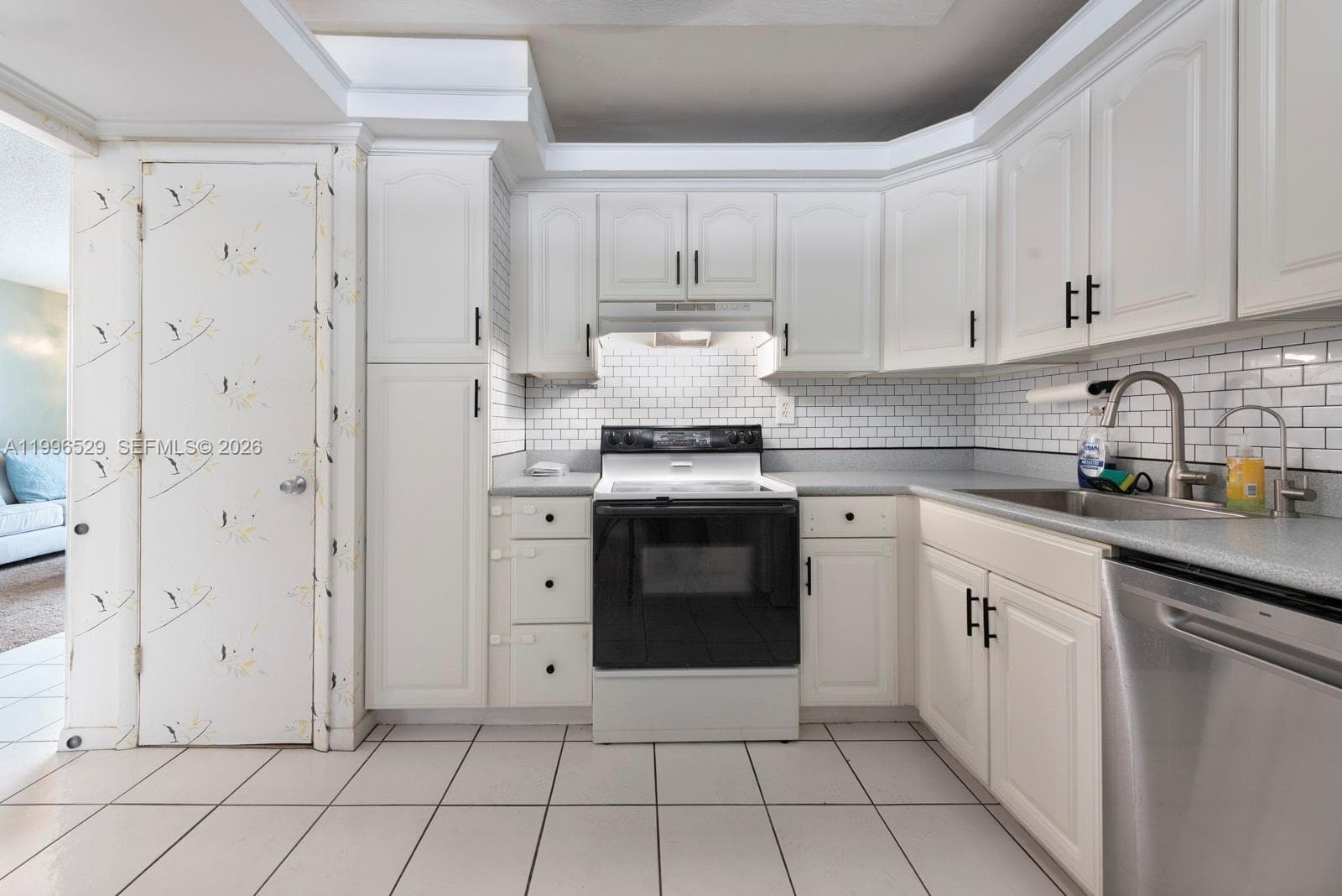 3161 Ocean Dr 809 photo 13