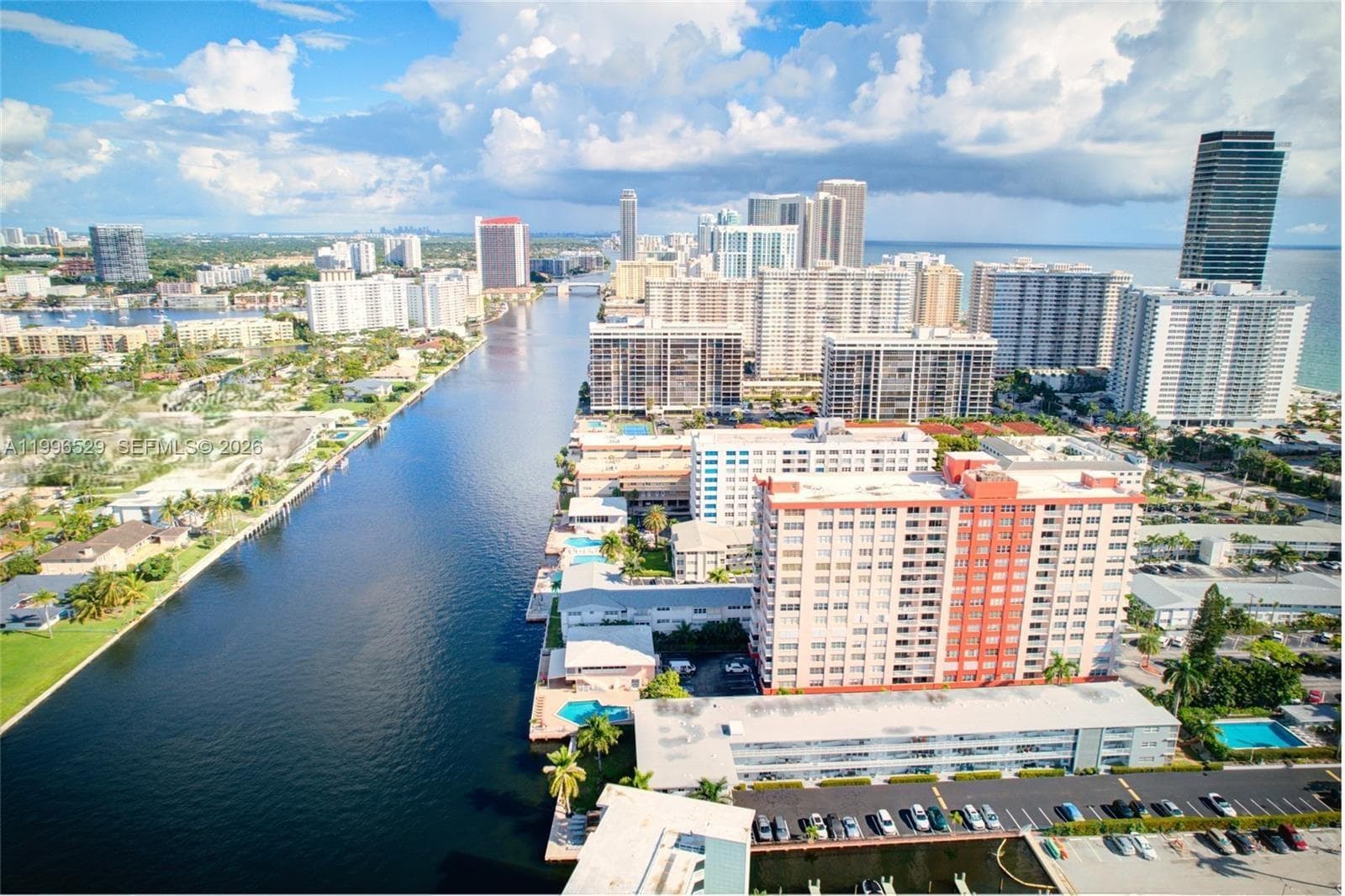 3161 Ocean Dr 809 photo 22