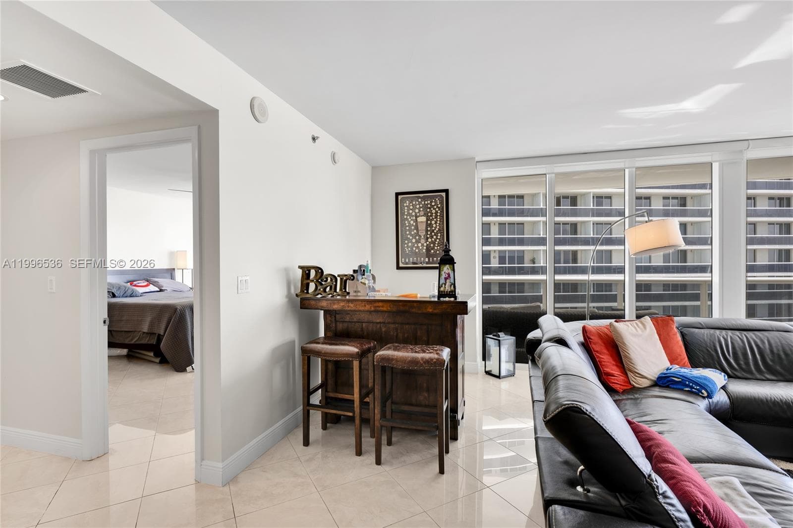 1850 Ocean Dr 3510 photo 6