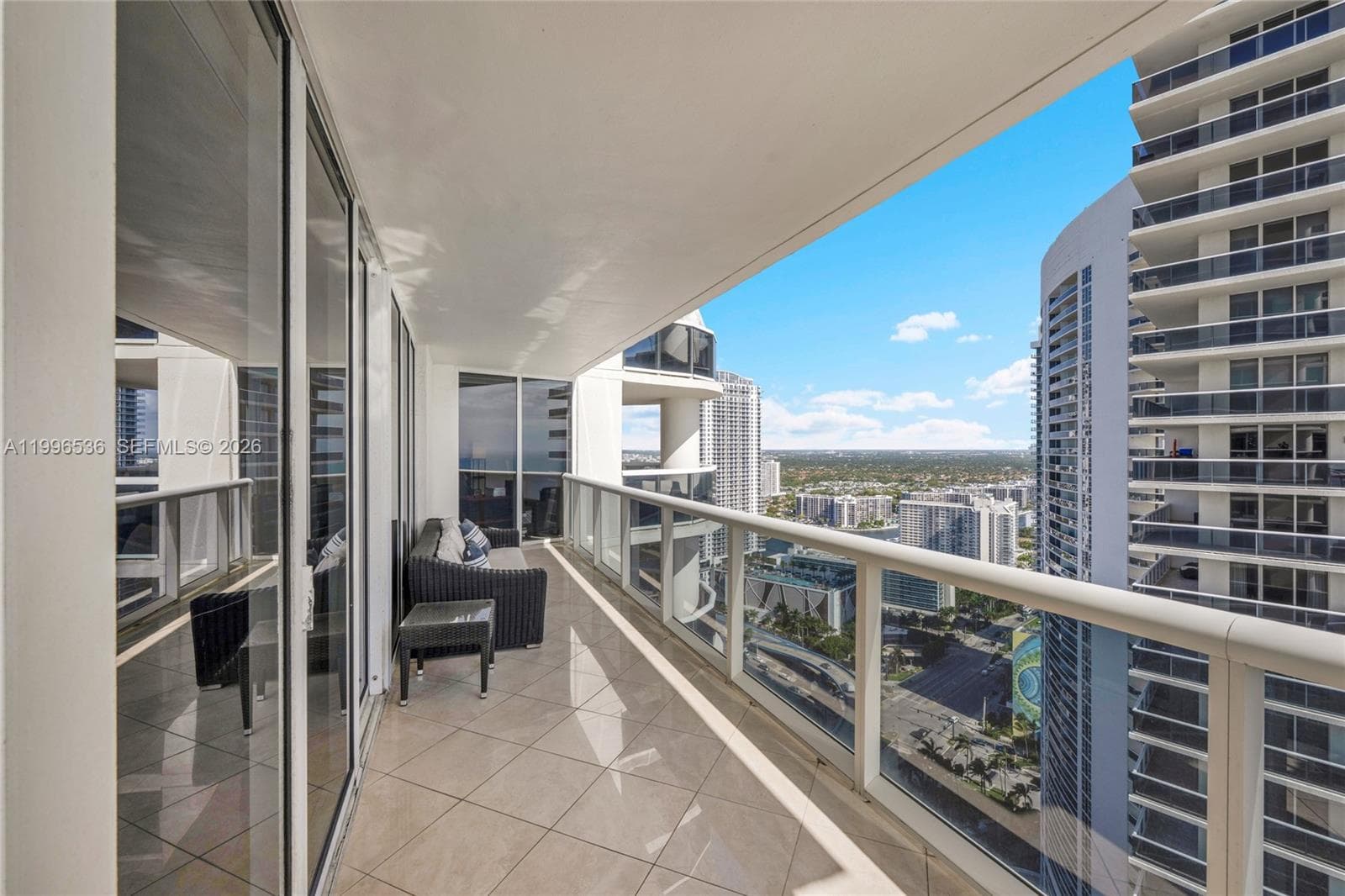 1850 Ocean Dr 3510 photo 16