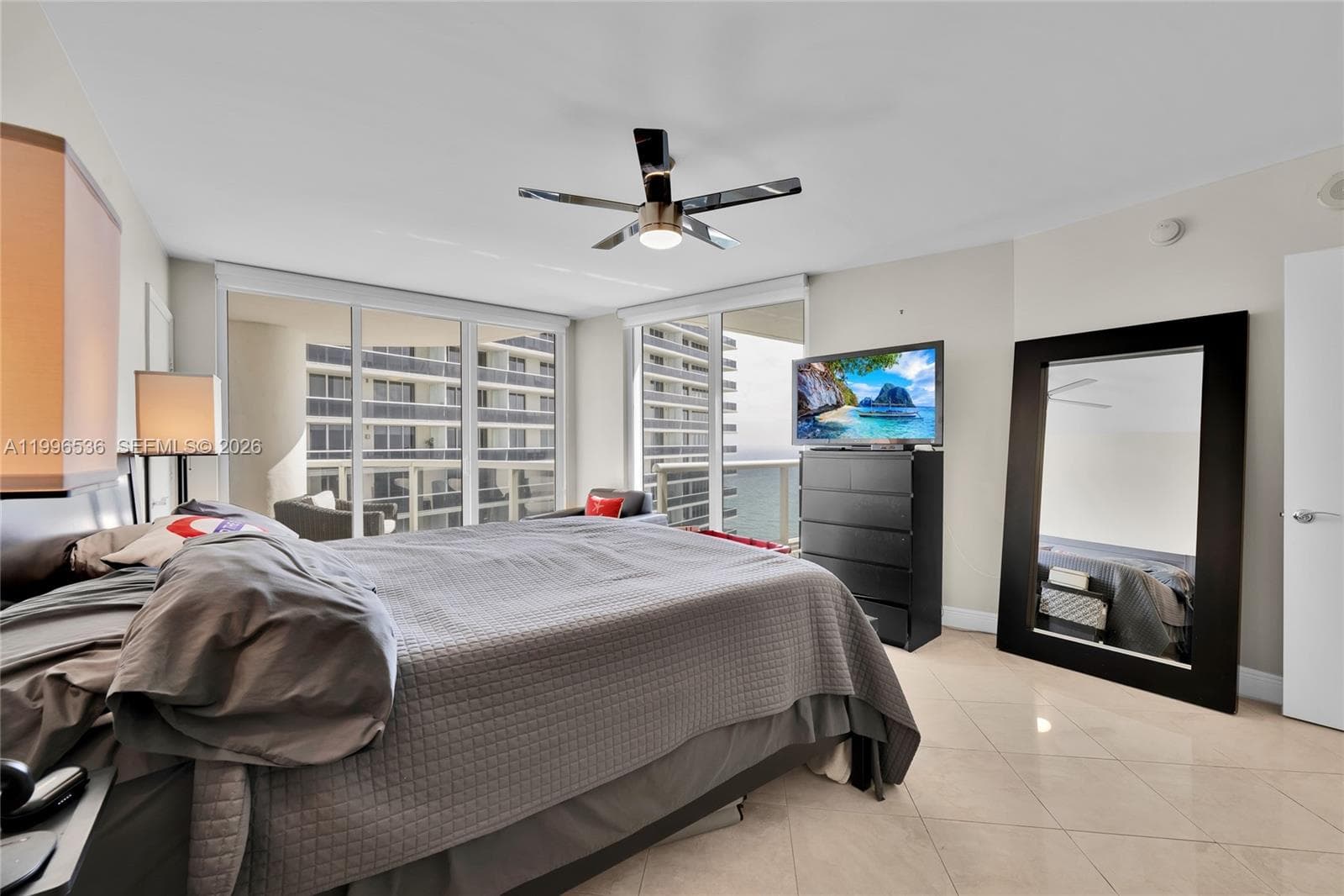 1850 Ocean Dr 3510 photo 20