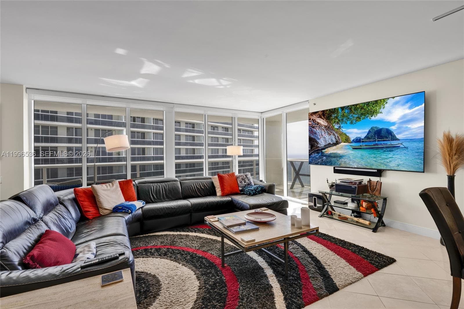 1850 Ocean Dr 3510 photo 4