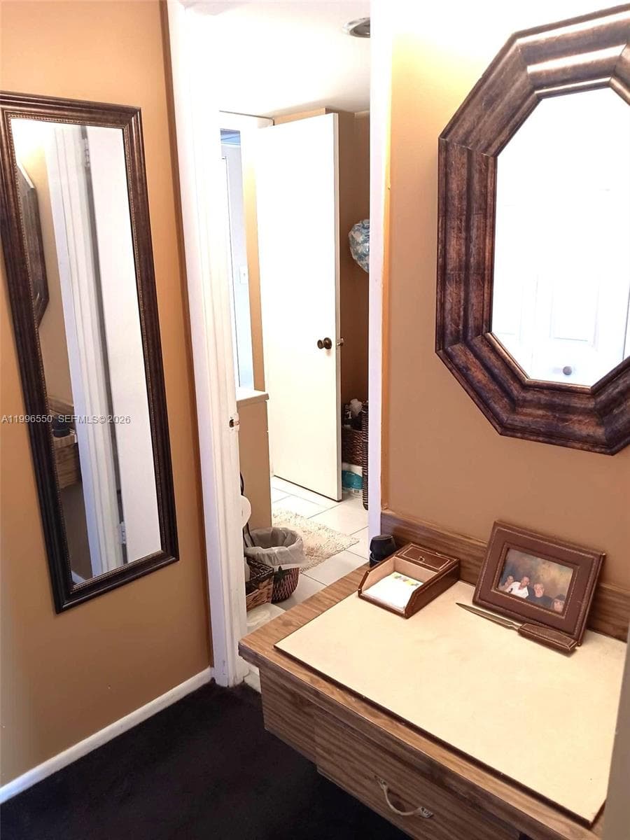 3545 166th St 306 photo 18