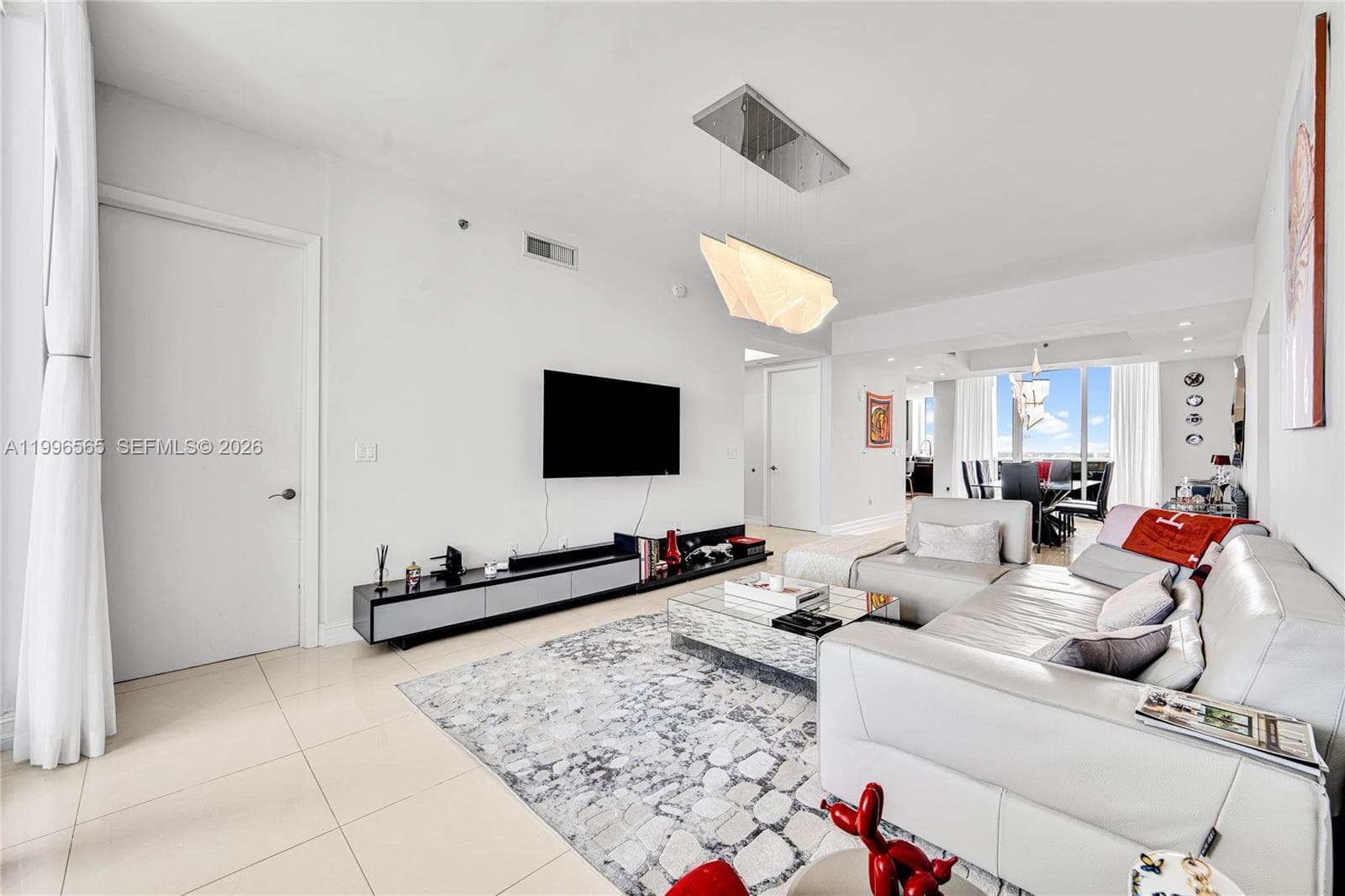 15901 Collins Ave 2104 photo 6