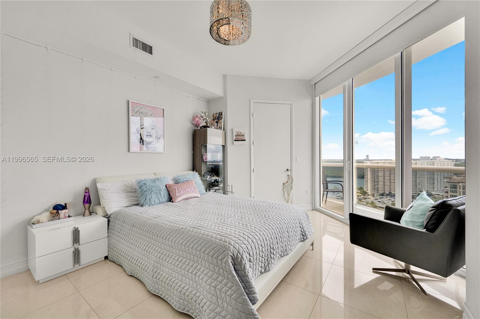 15901 Collins Ave 2104 photo 24