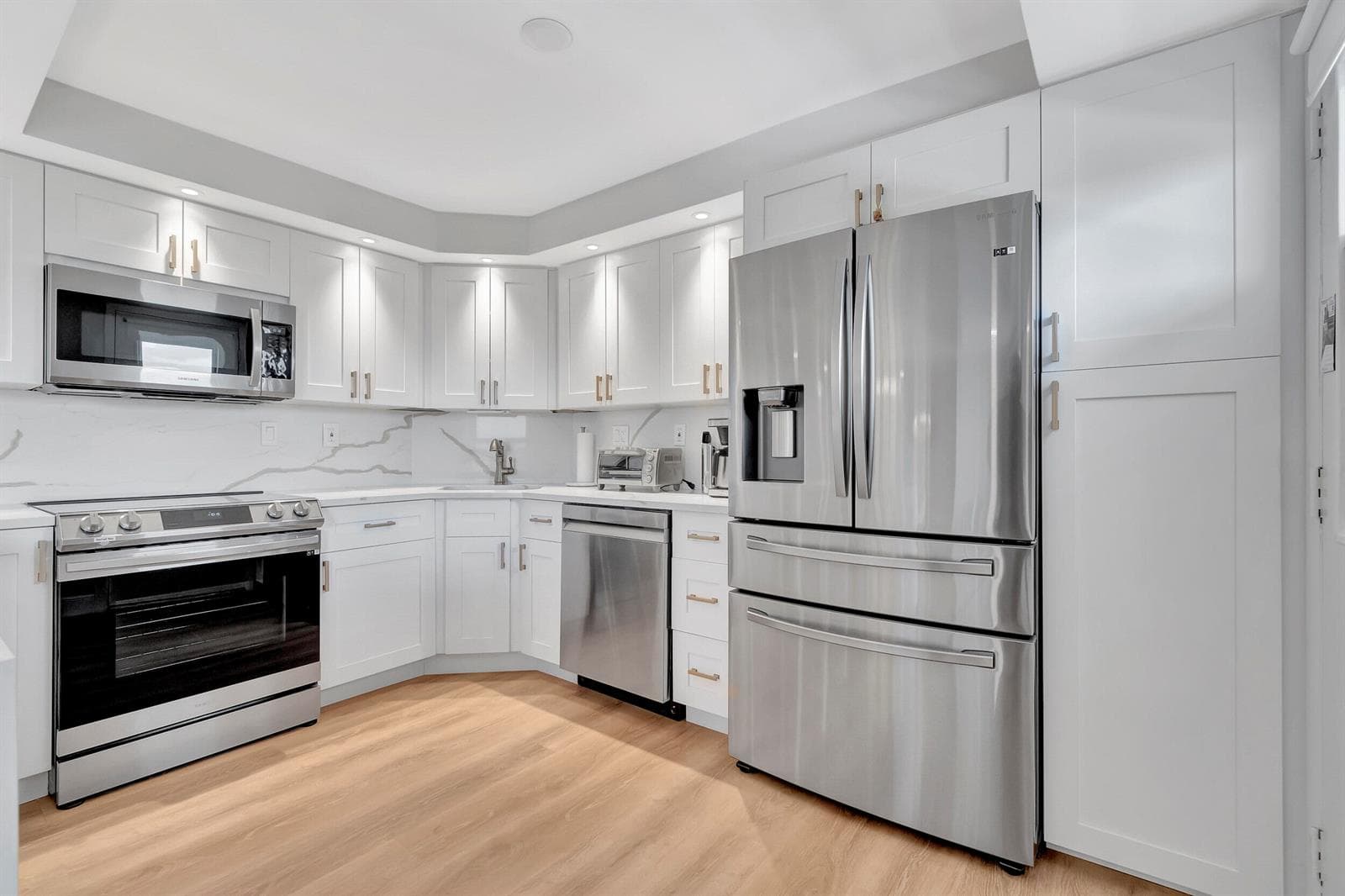 1 Harbourside Drive 4502 photo 23