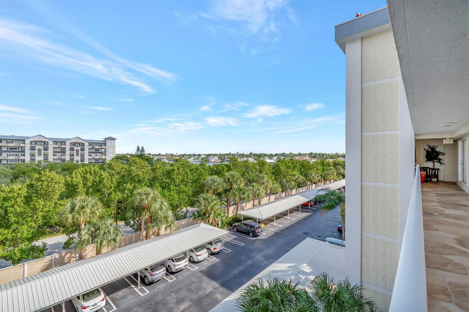 1 Harbourside Drive 4502 photo 7
