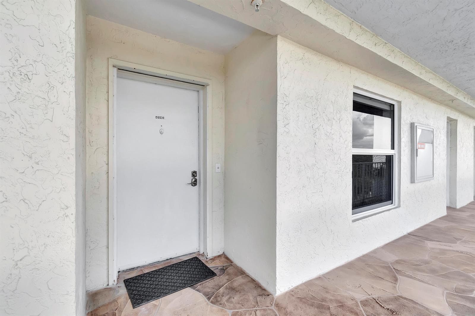 1 Harbourside Drive 4502 photo 5
