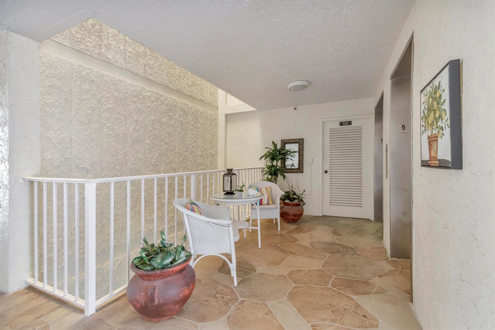 1 Harbourside Drive 4502 photo 9