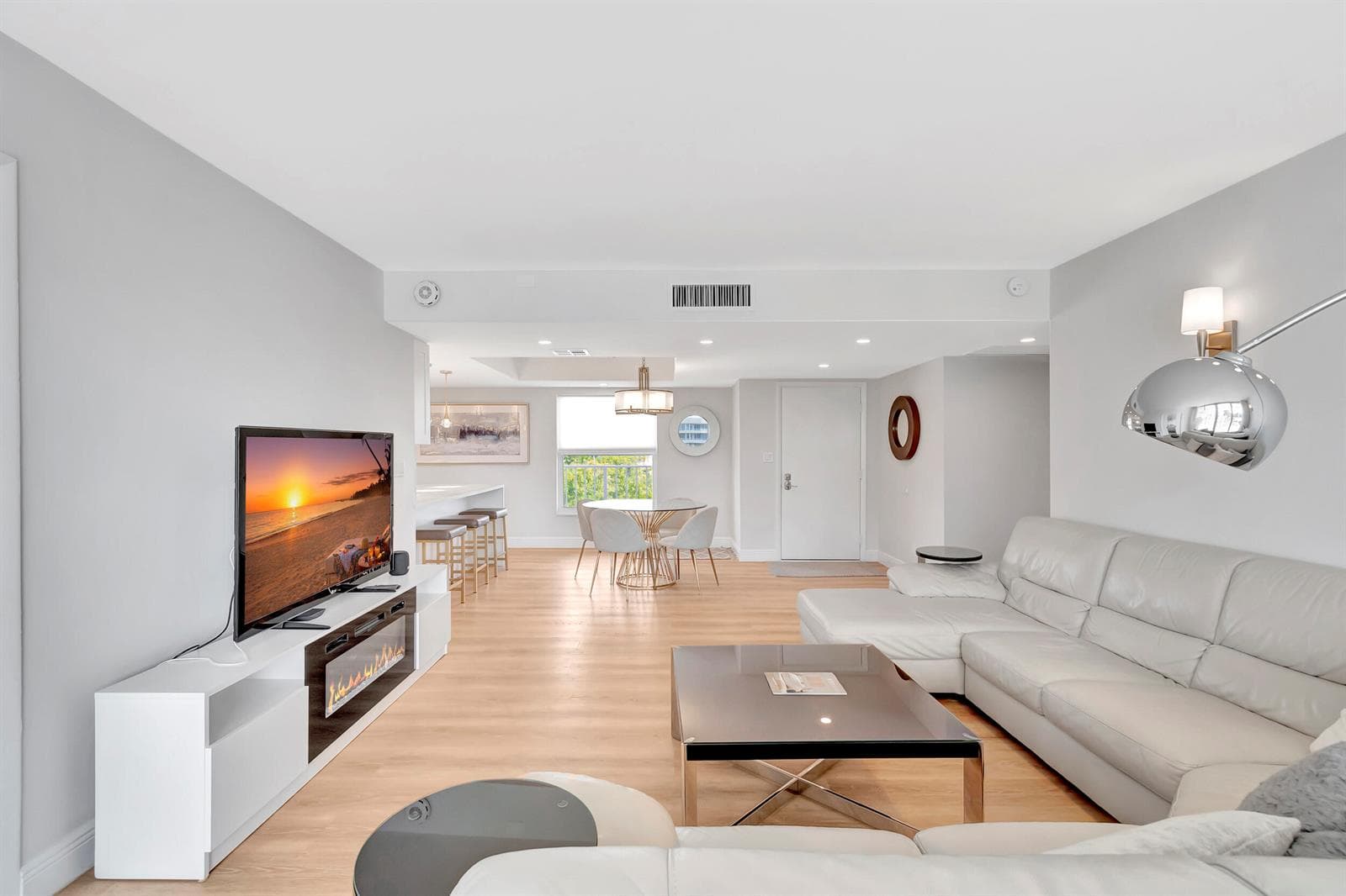 1 Harbourside Drive 4502 photo 19
