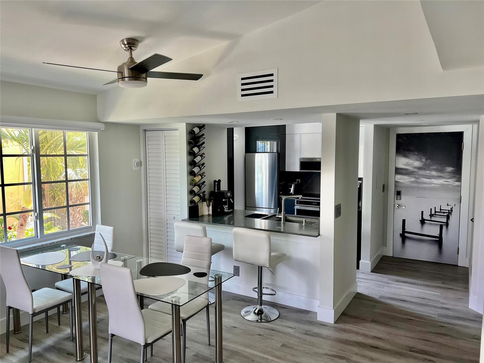 1105 Lake Shore Drive Unit 201 photo 1