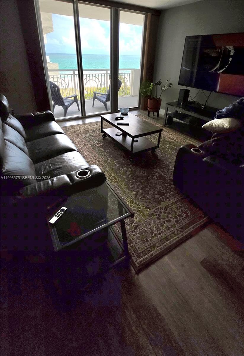 5825 Collins Ave 8J photo 15