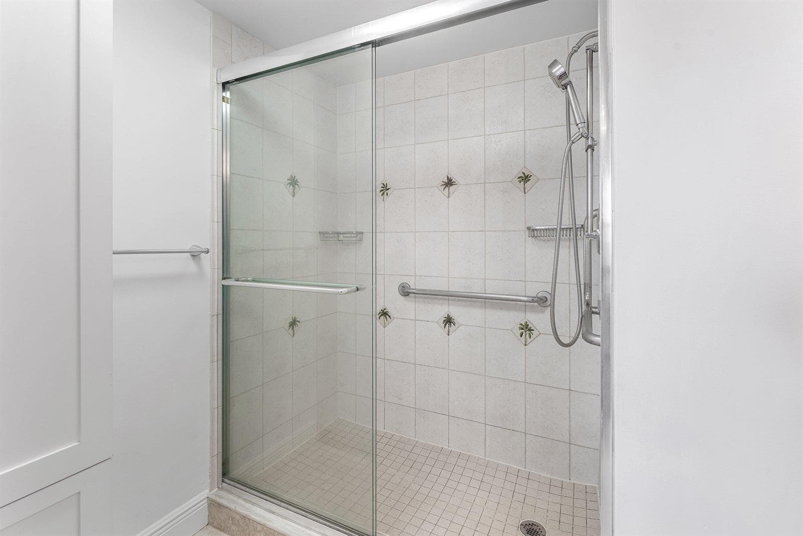 5480 N Ocean Drive A1c photo 19