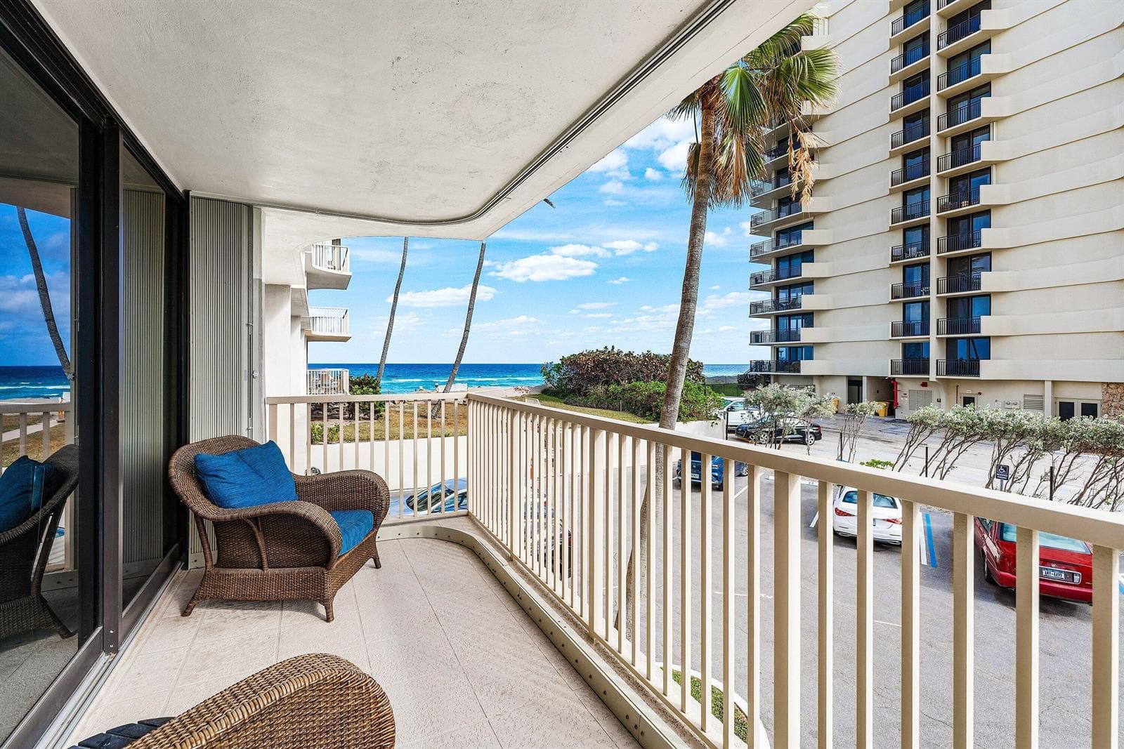 5480 N Ocean Drive A1c photo 25