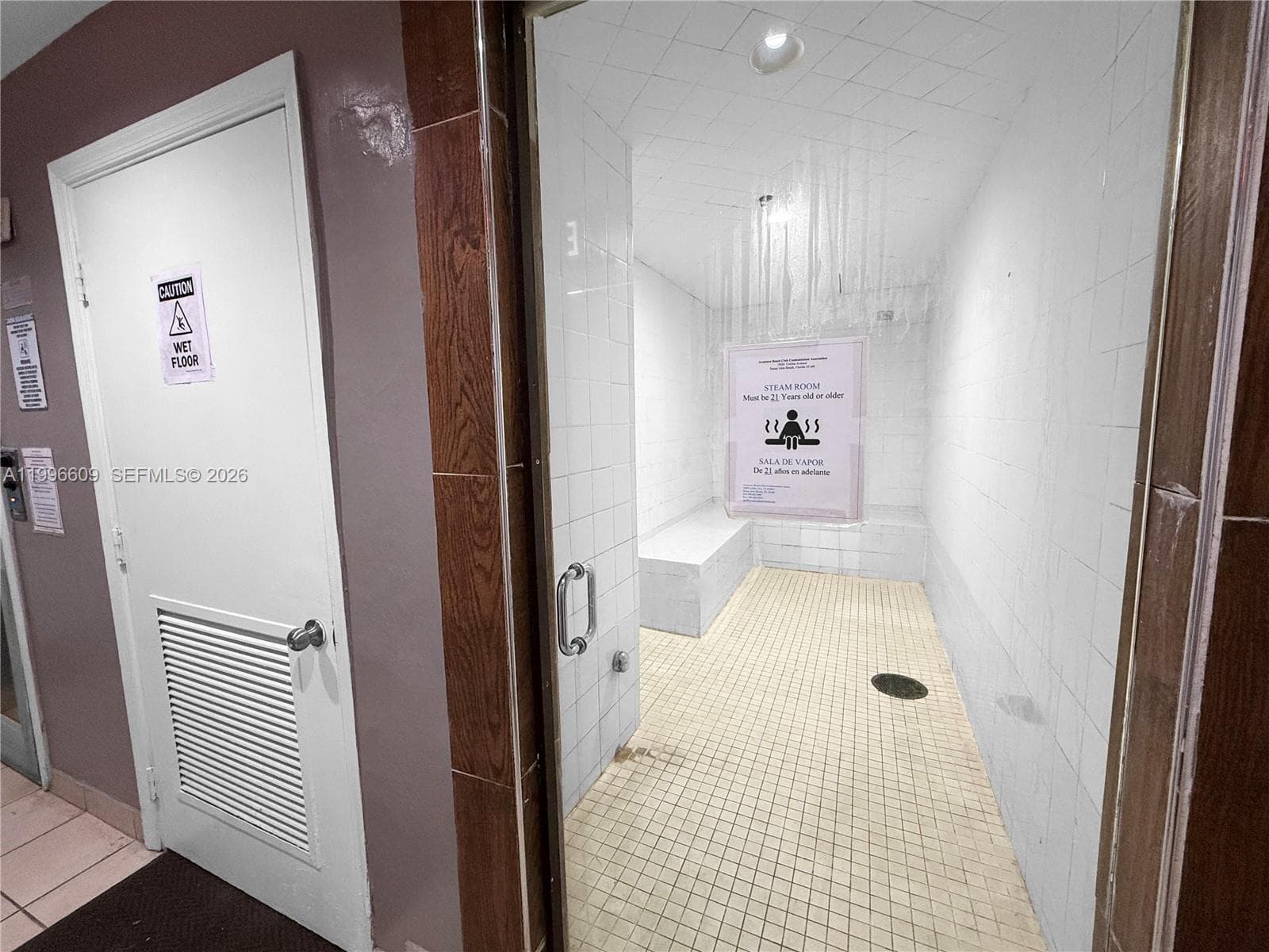 19201 Collins Ave 623 photo 16