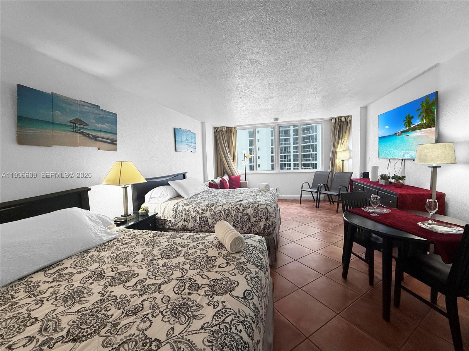 19201 Collins Ave 623 photo 3