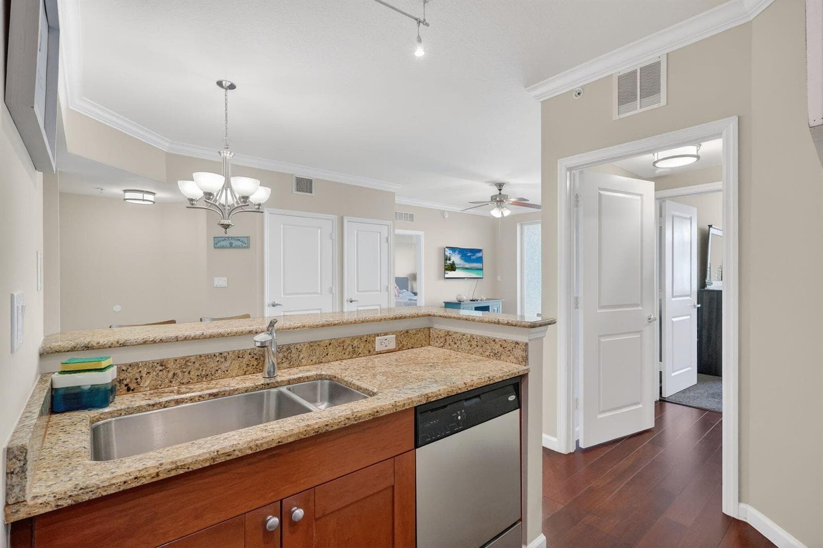 415 NW Flagler Avenue 403 photo 12