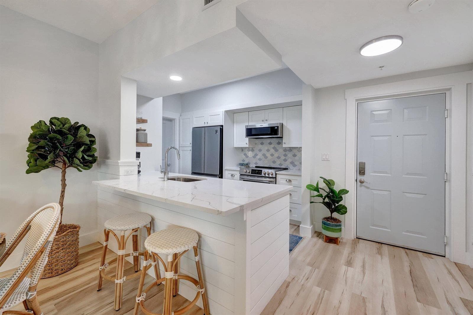 875 NW Flagler Avenue 404 photo 8