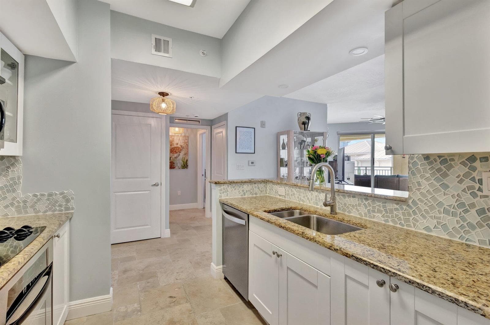 975 NW Flagler Avenue 407 photo 8