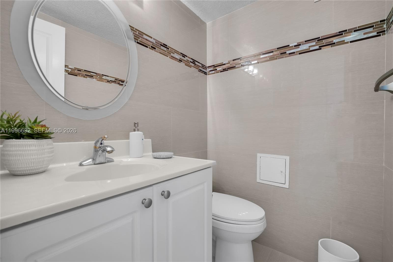 2501 Ocean Dr 1521 photo 23