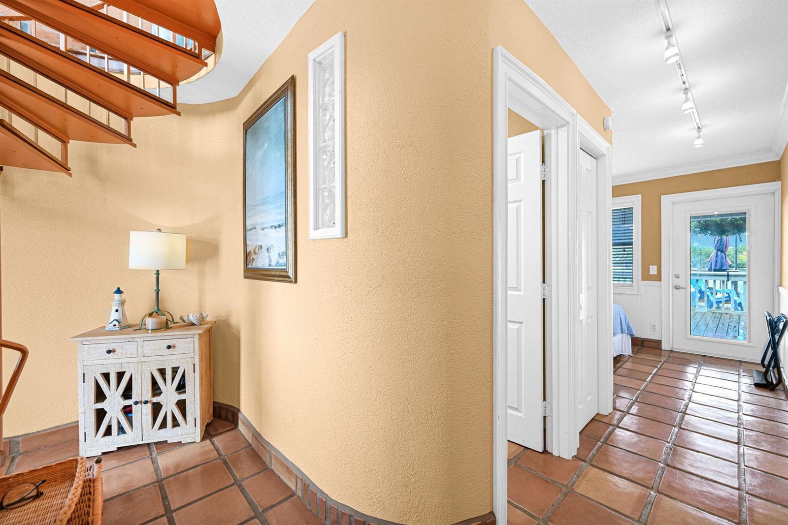 1800 N Ocean Drive 204 photo 16