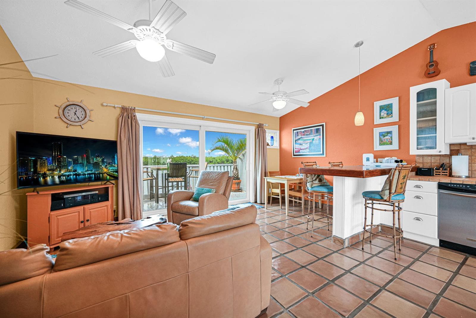1800 N Ocean Drive 204 photo 9