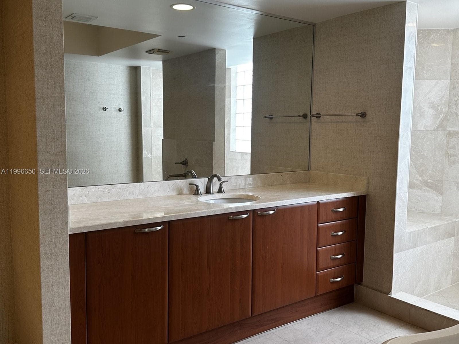 3301 183rd St 809 photo 17