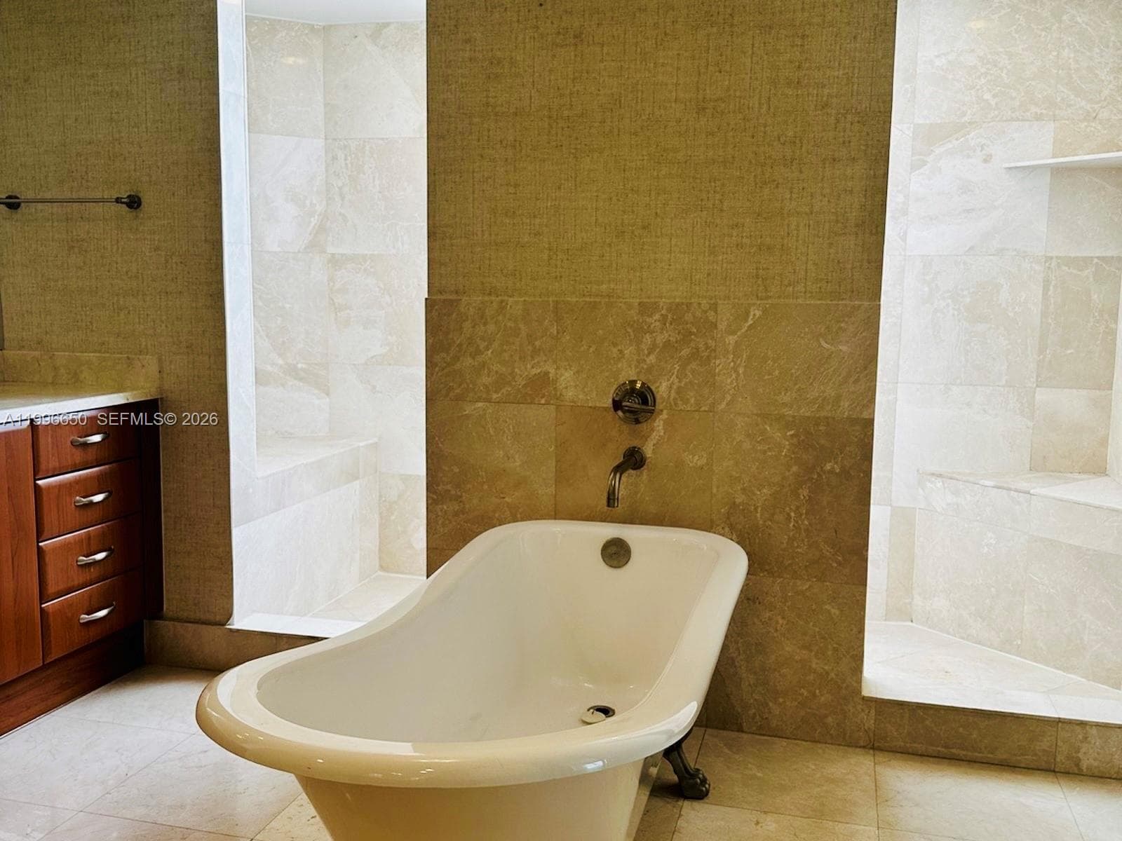 3301 183rd St 809 photo 18