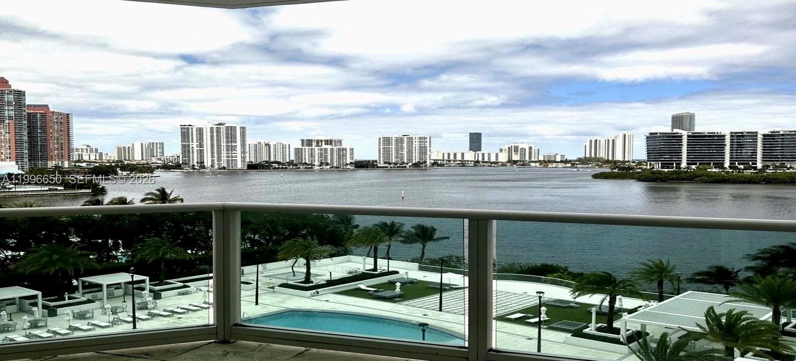 3301 183rd St 809 photo 11