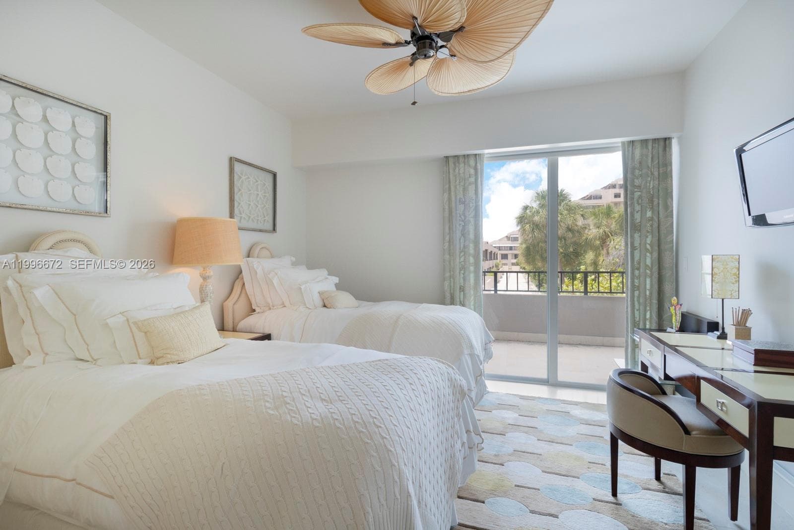 201 Crandon Blvd 174 photo 25