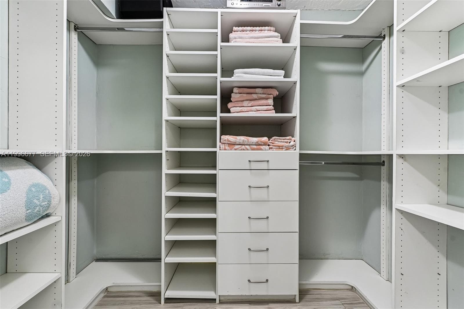 201 Wildwood Cir photo 23