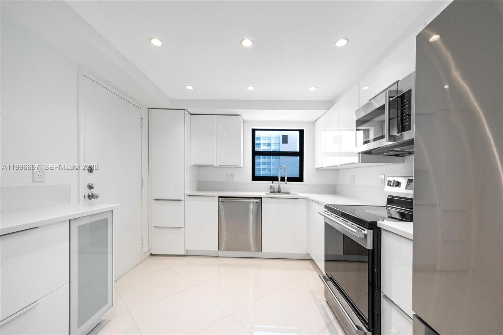 1500 S Ocean Dr G10 photo 14