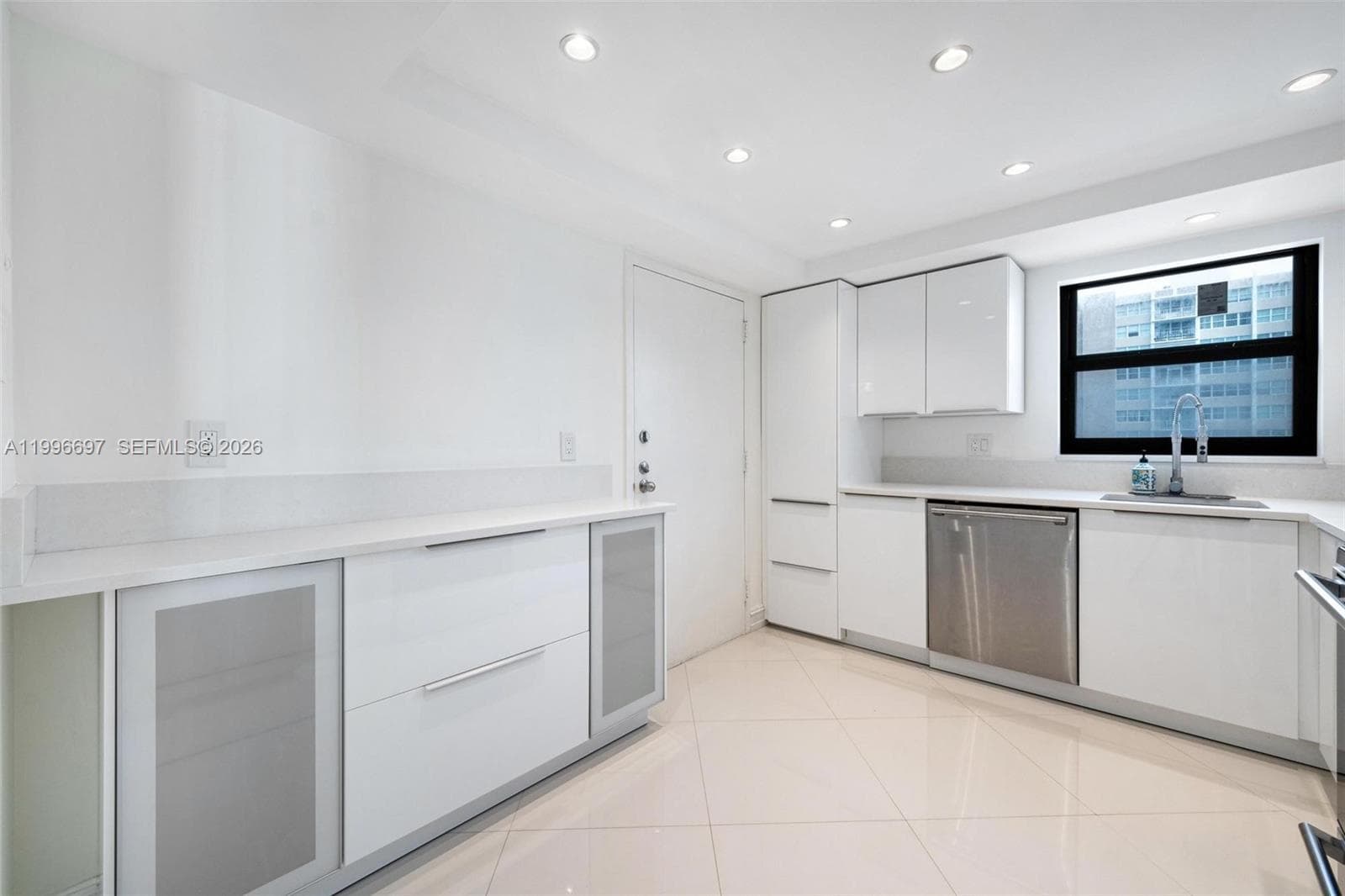 1500 S Ocean Dr G10 photo 15