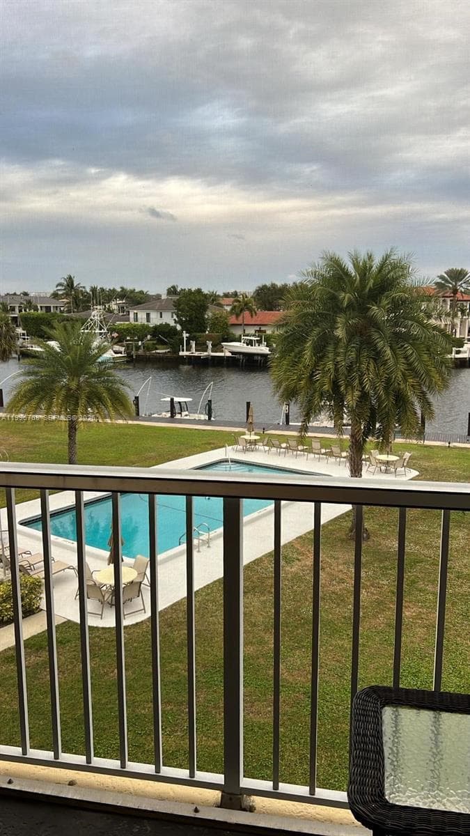 230 Federal Hwy 305 photo 12