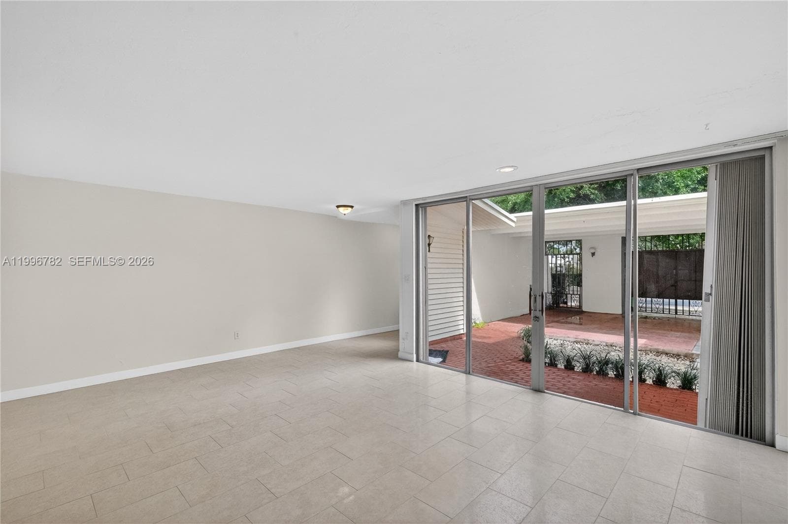 7833 102nd Pl photo 5