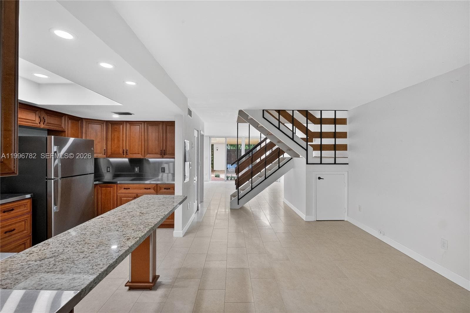 7833 102nd Pl photo 11