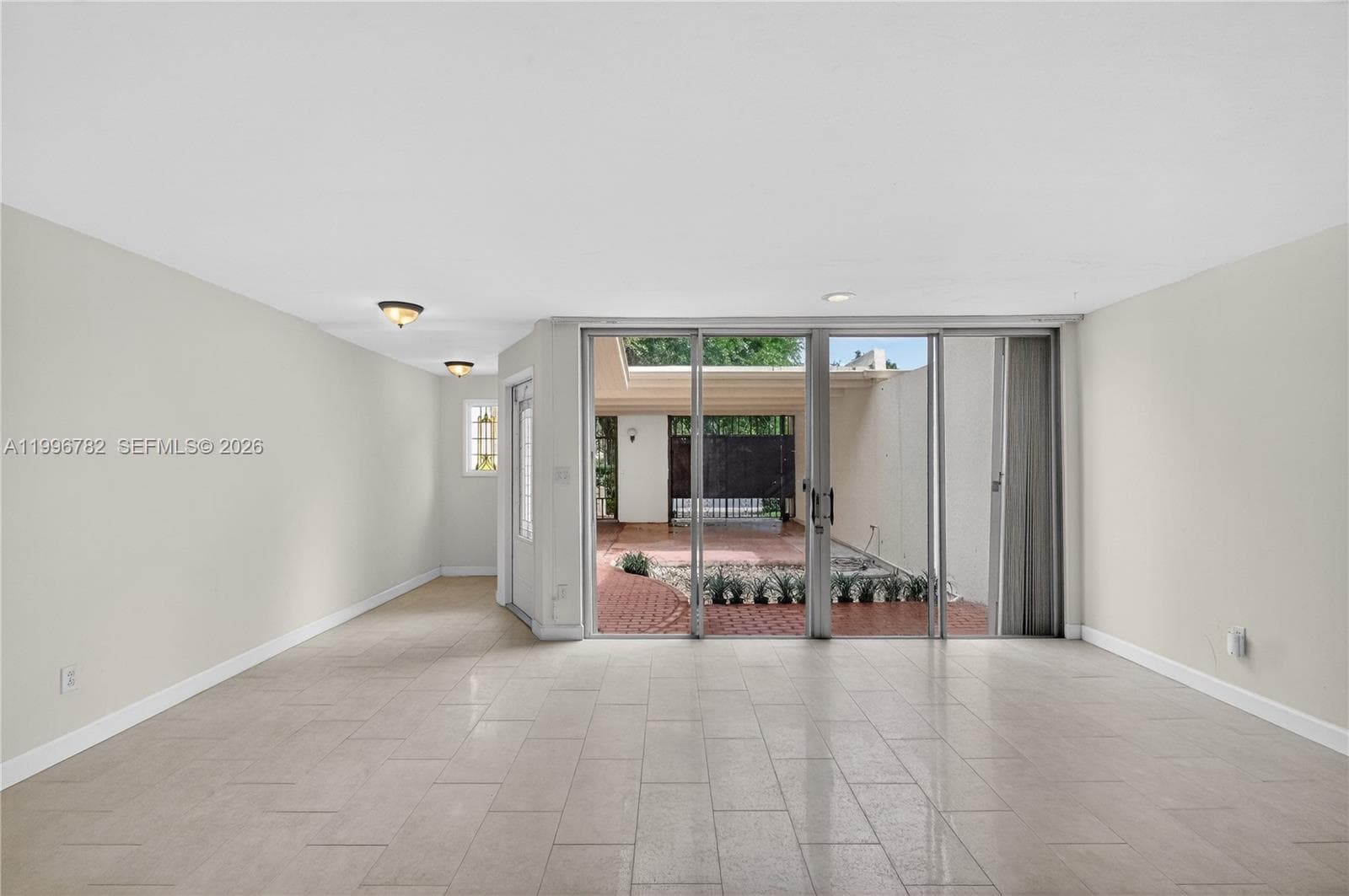 7833 102nd Pl photo 4