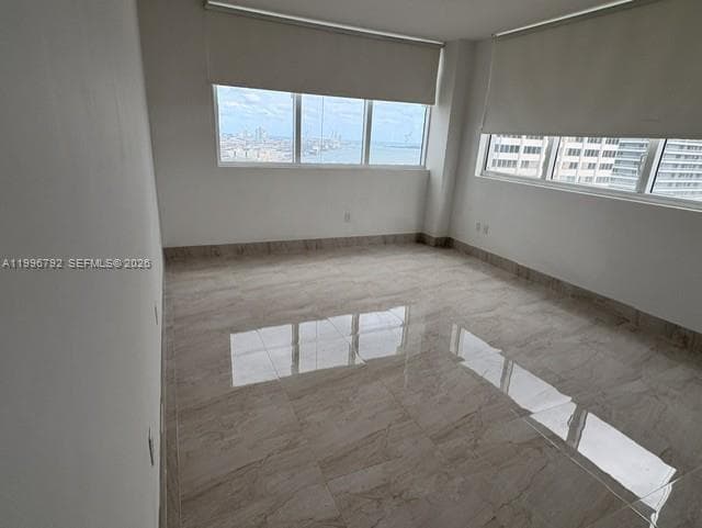 253 2nd St 2309 photo 16