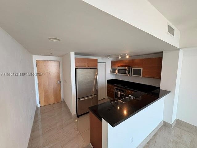 253 2nd St 2309 photo 12