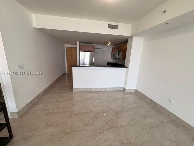 253 2nd St 2309 photo 14