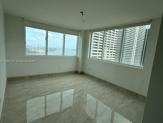 253 2nd St 2309 photo 19