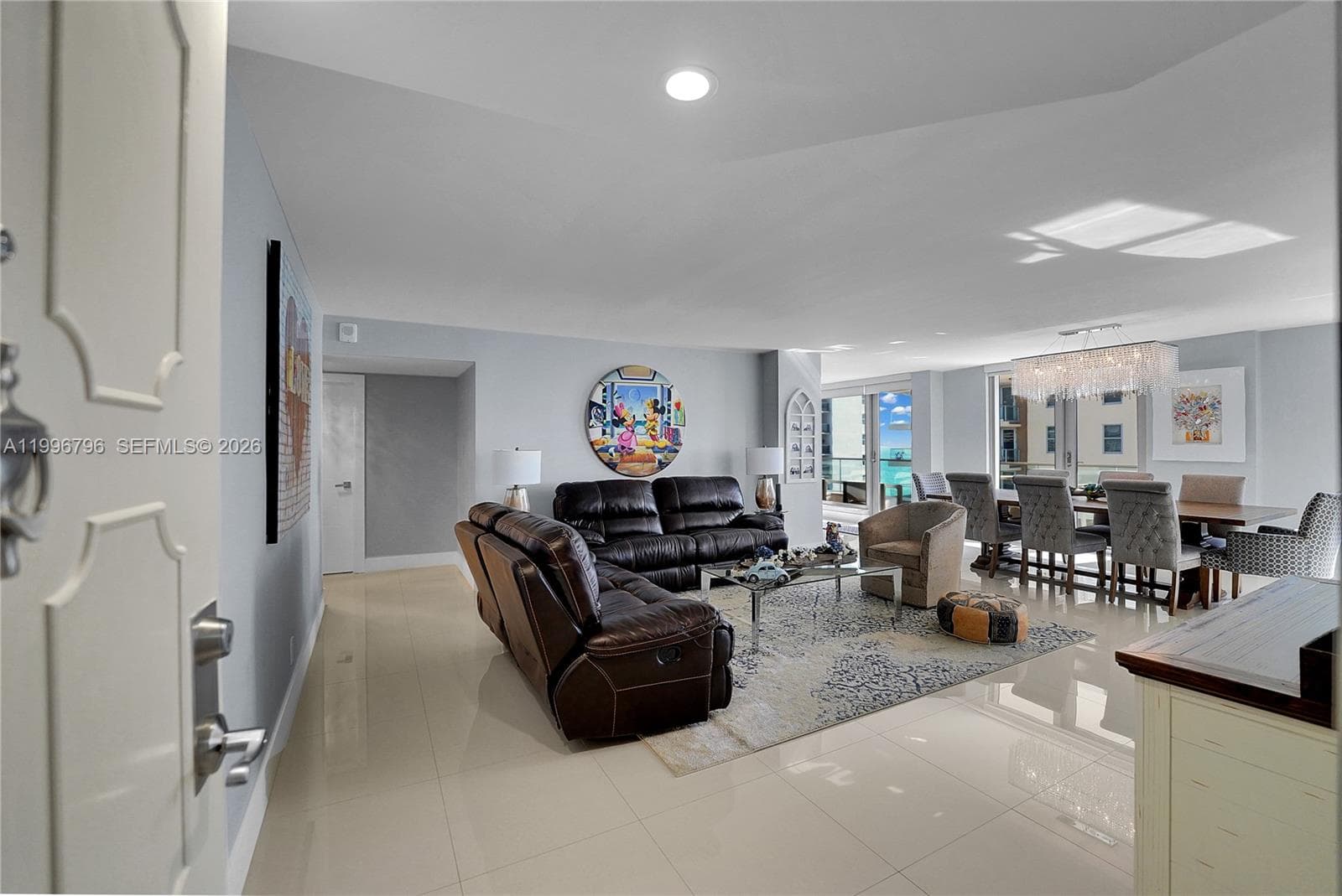 1920 S Ocean Dr 11C photo 2